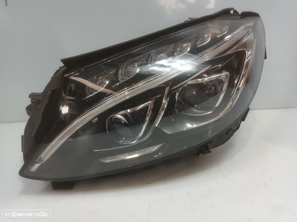 FAROL ESQUERDO MERCEDES-BENZ CLASE C BM 205 BERLINA - 1