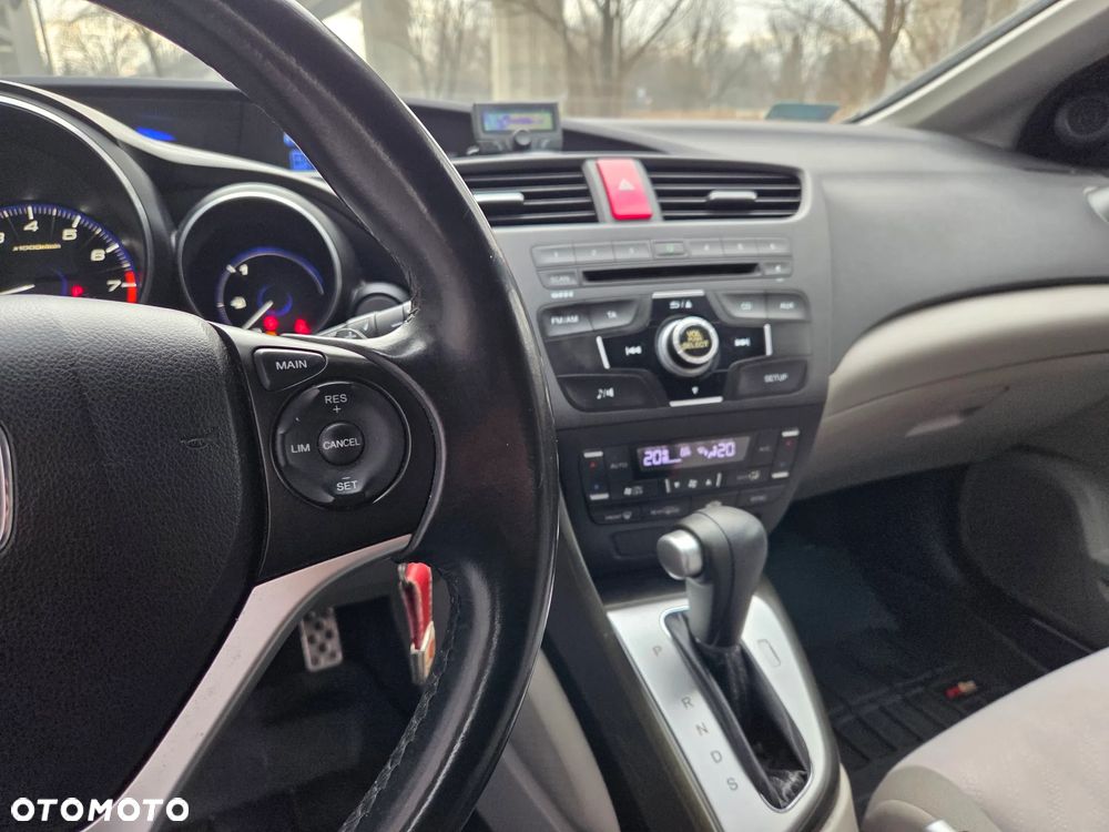 Honda Civic 1.8 Executive NAVI - 27