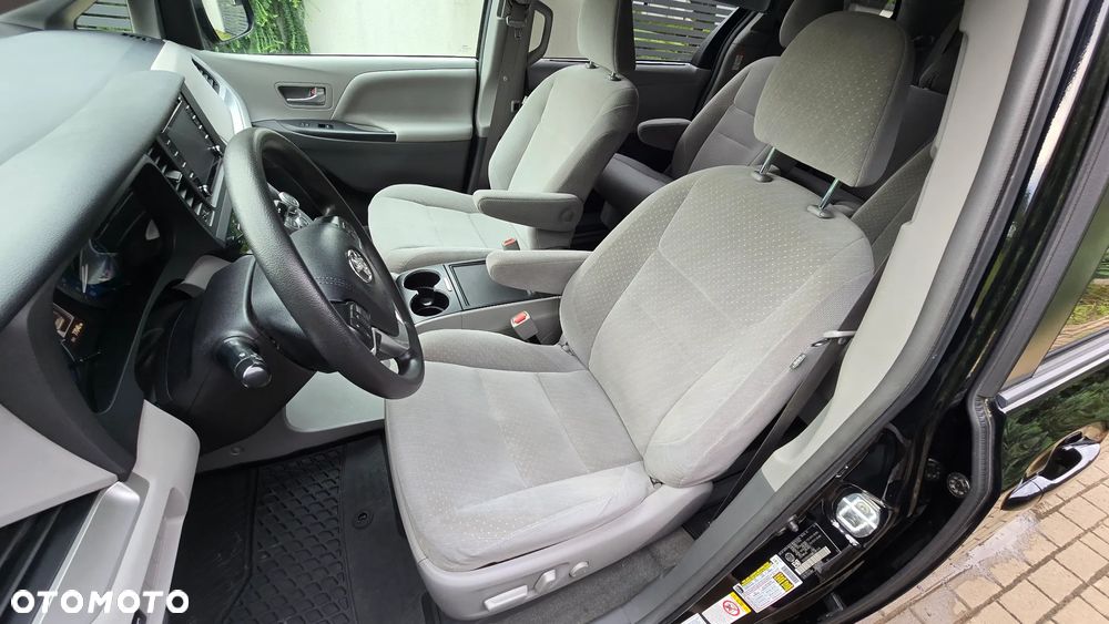 Toyota Sienna 3.5 V6 LE AWD - 7