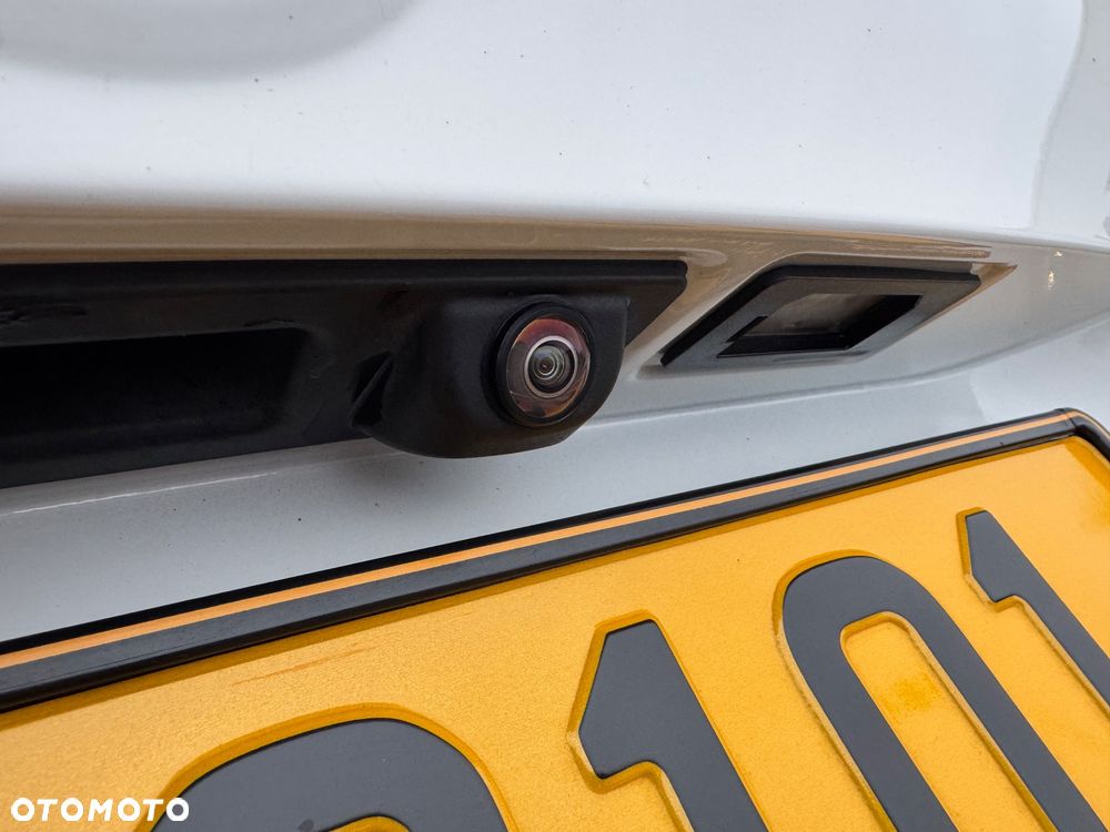 BMW X1 sDrive18d xLine sport - 18