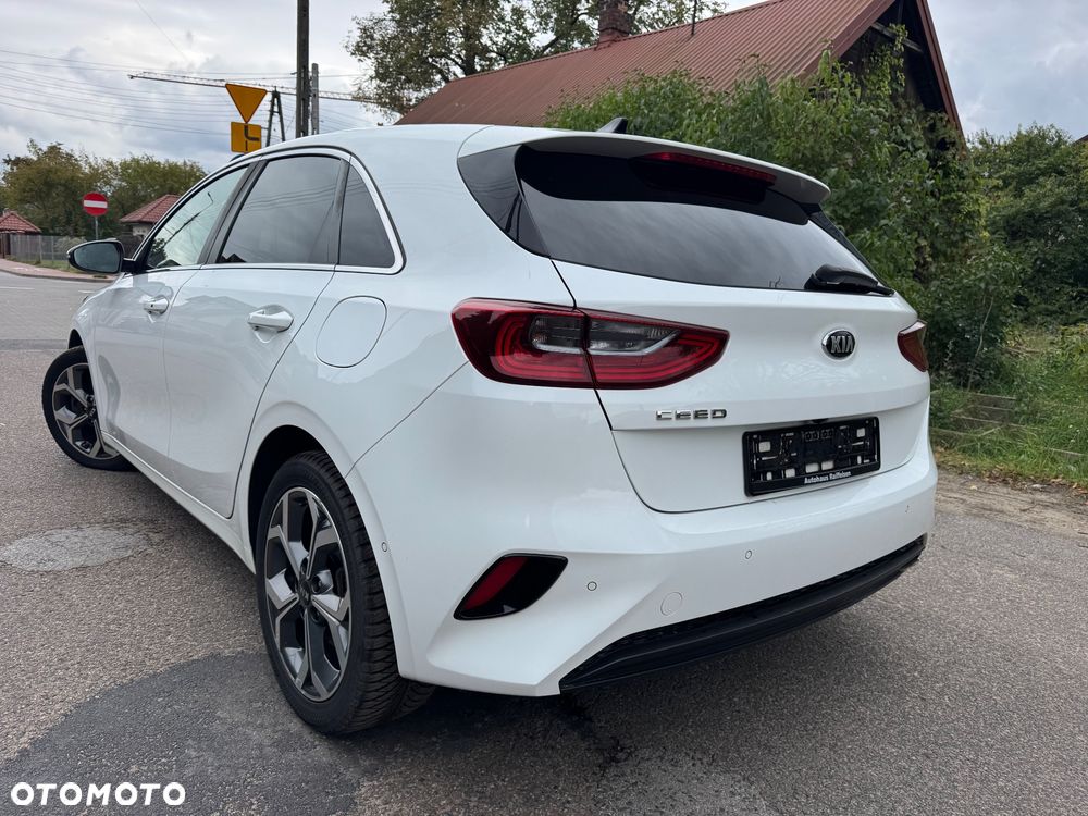 Kia Ceed 1.6 CRDi GT Line - 3