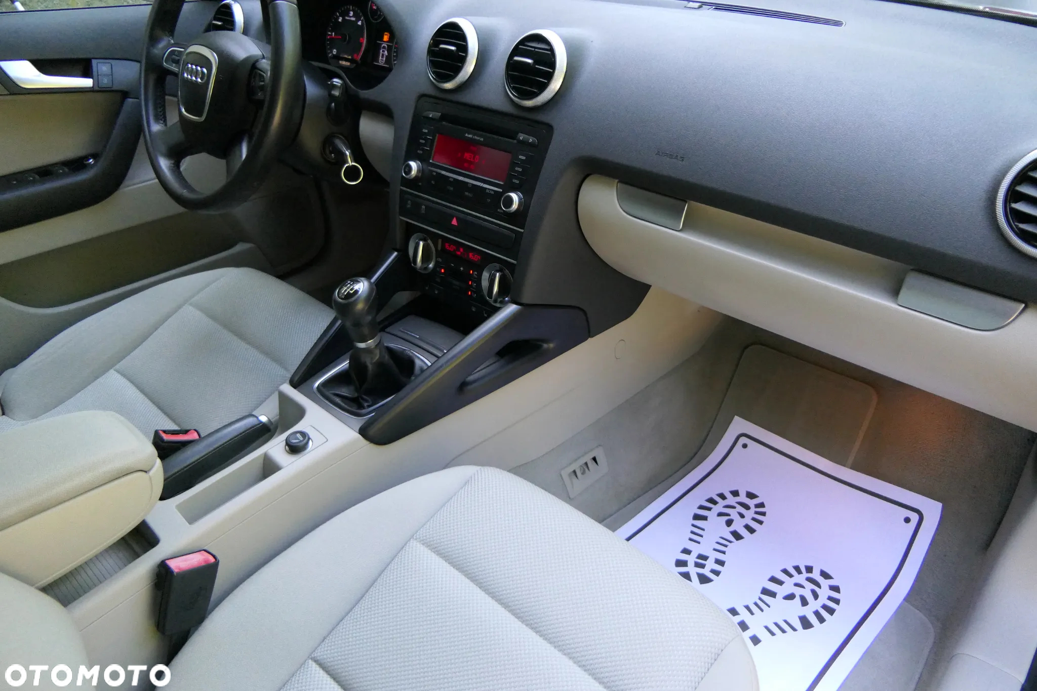 Audi A3 1.6 TDI Ambiente - 13