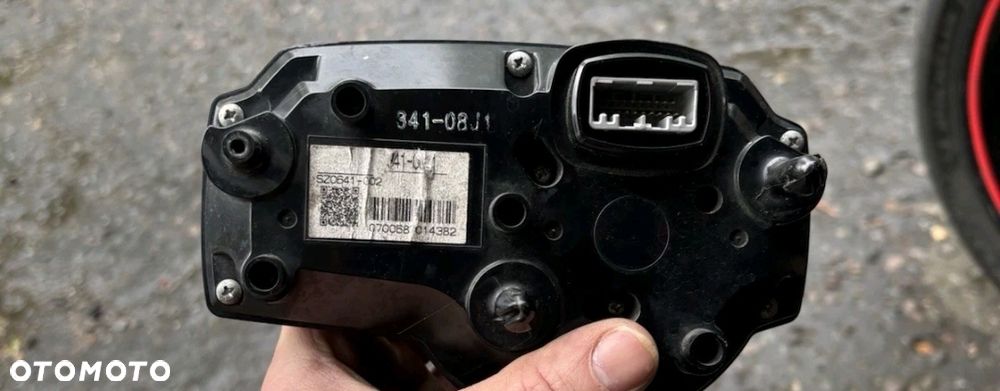 SUZUKI GSR 750 LICZNIK ZEGARY PRĘDKOŚCIOMIERZ - 2