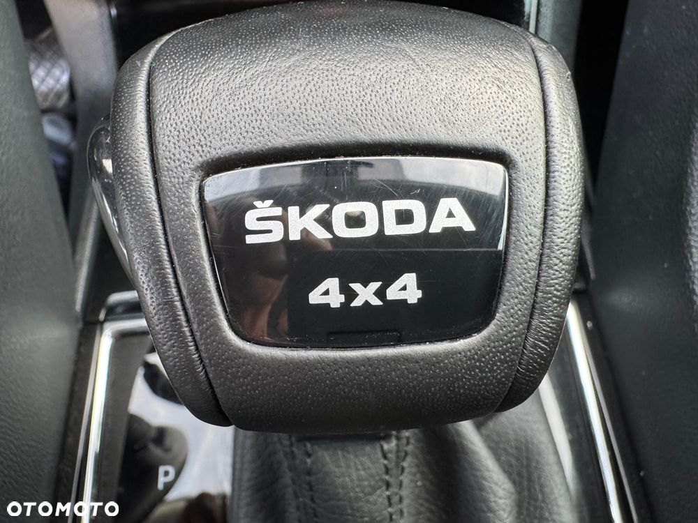 Skoda Karoq 2.0 TDI 4x4 DSG Tour - 23