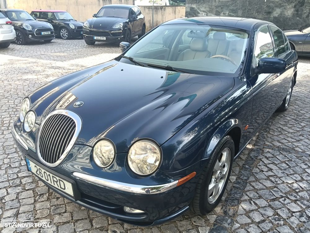 Jaguar S-Type 3.0 V6 Executive Auto. - 3
