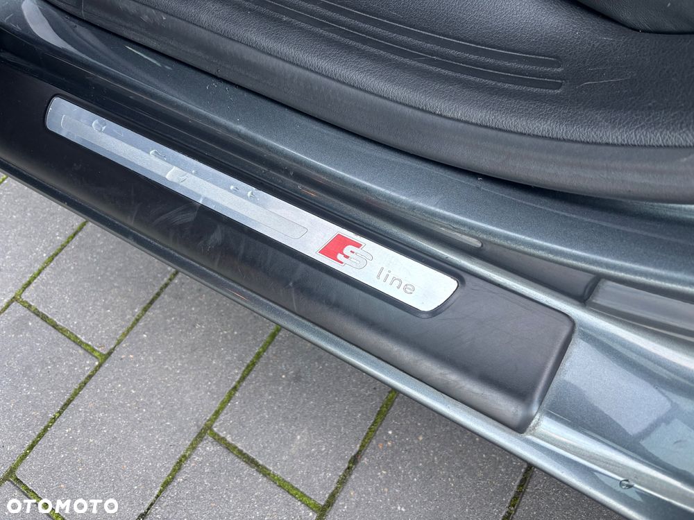 Audi A6 Avant 2.4 - 35