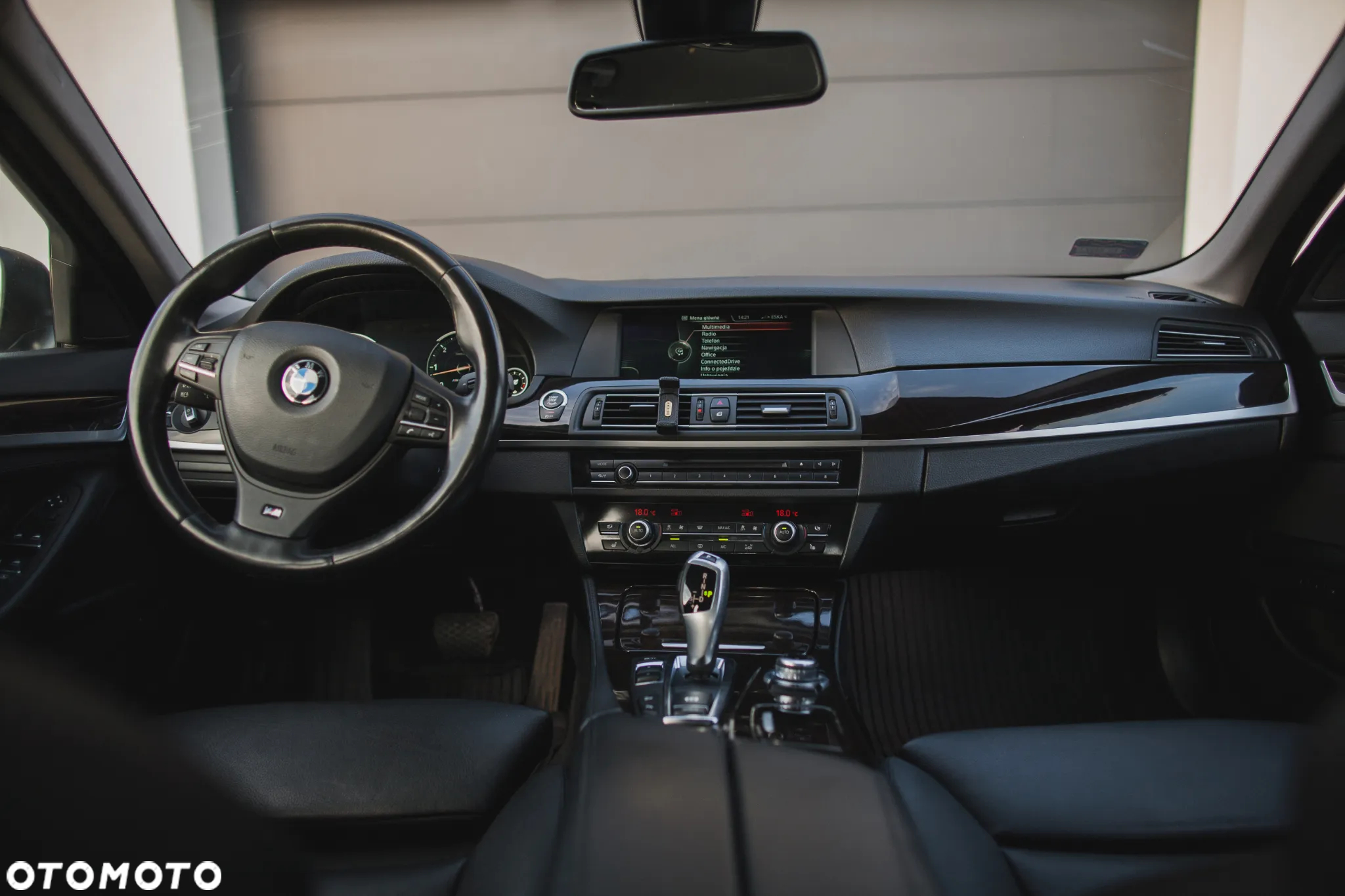BMW Seria 5 530d xDrive - 13
