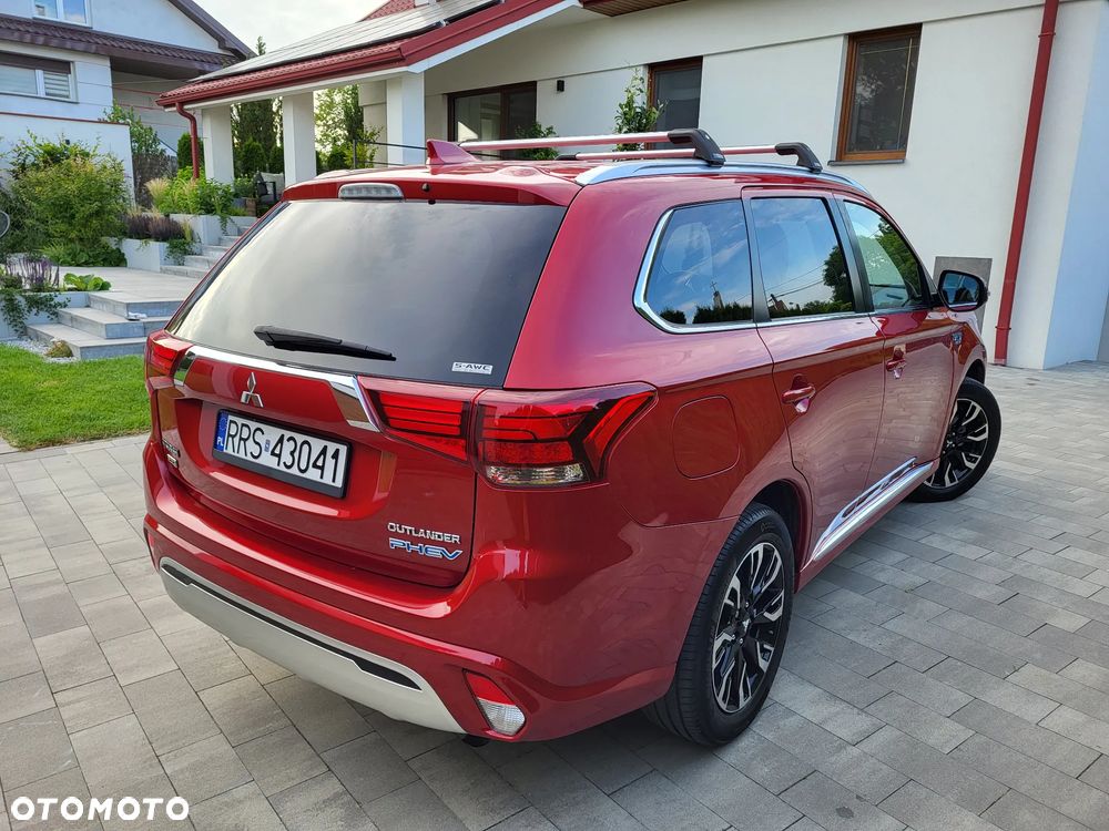 Mitsubishi Outlander 2.0 Instyle Navi CVT - 9