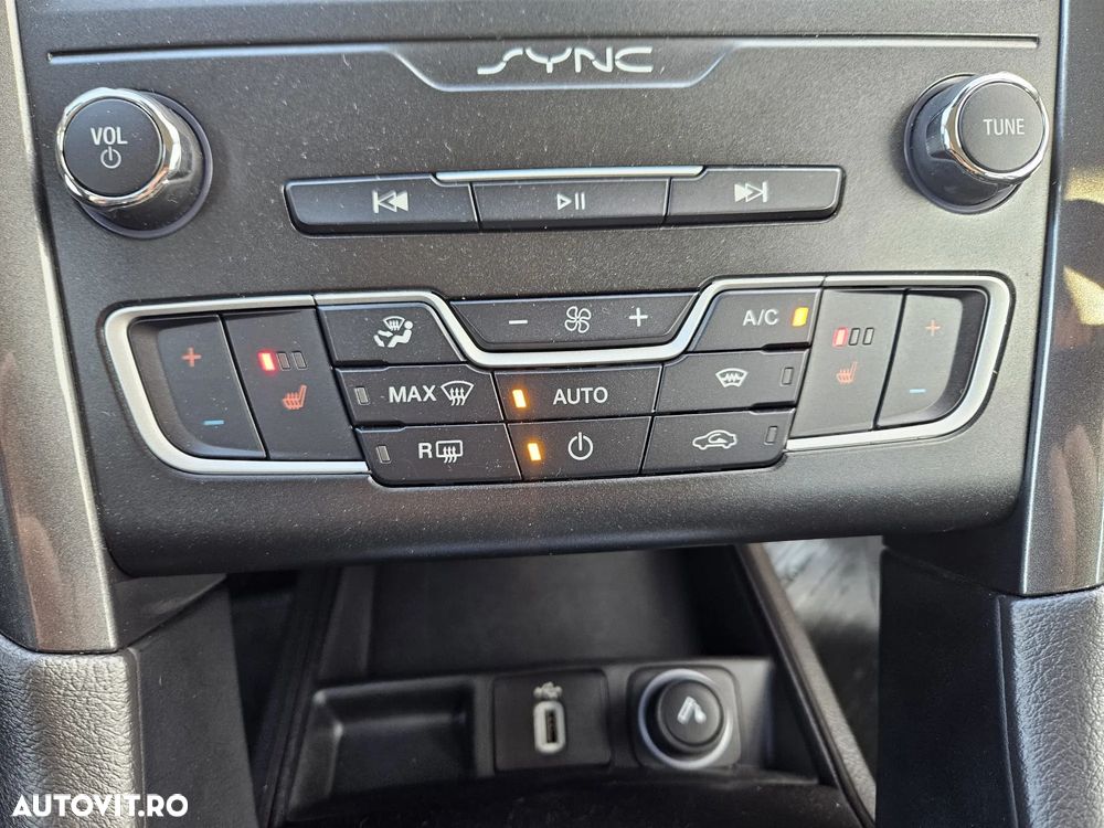 Ford Mondeo 2.0 TDCi Titanium - 9