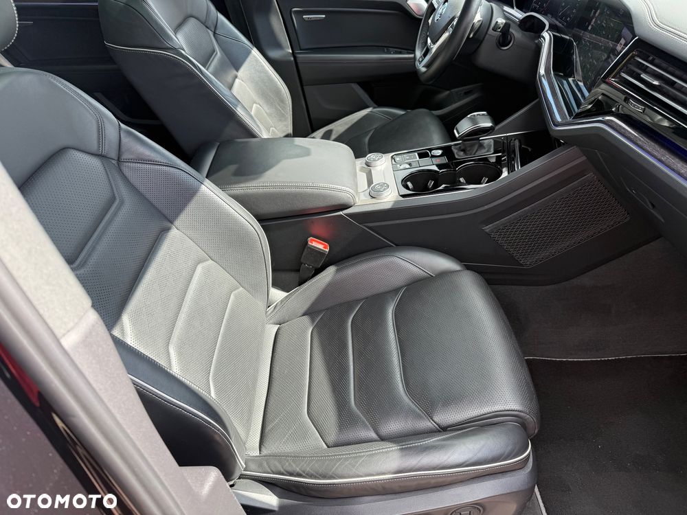 Volkswagen Touareg 3.0 V6 TDI SCR 4Mot R-Line - 10