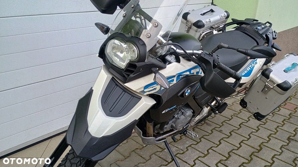 BMW G - 16