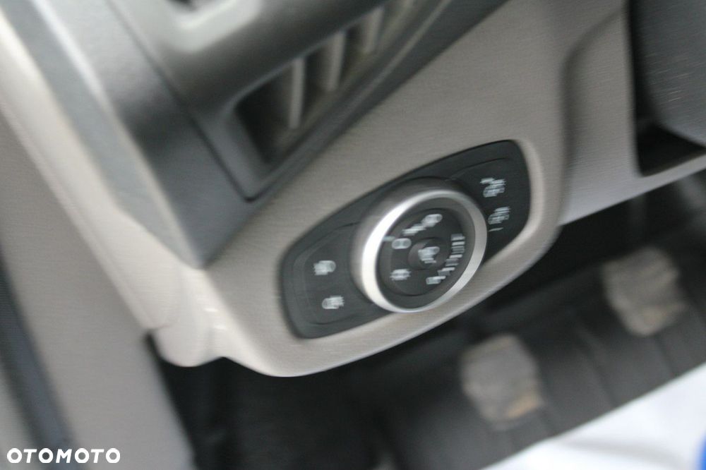 Ford Transit Connect - 15