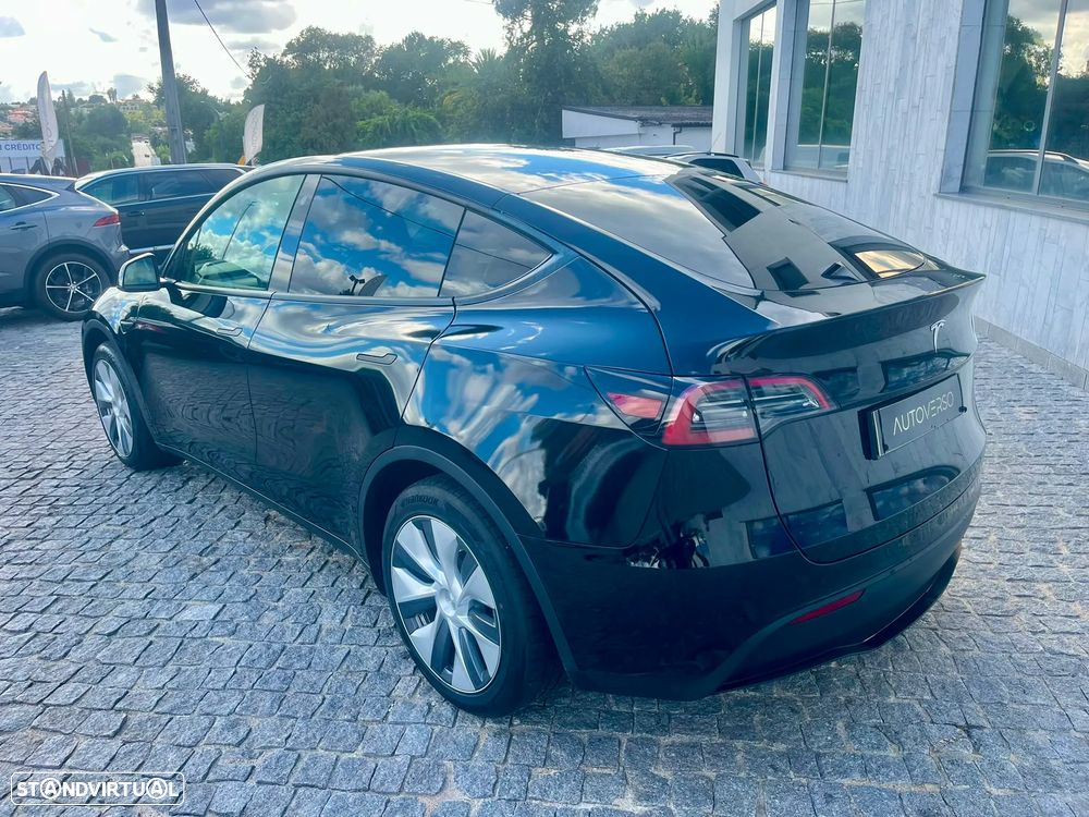 Tesla Model Y Standard - 9