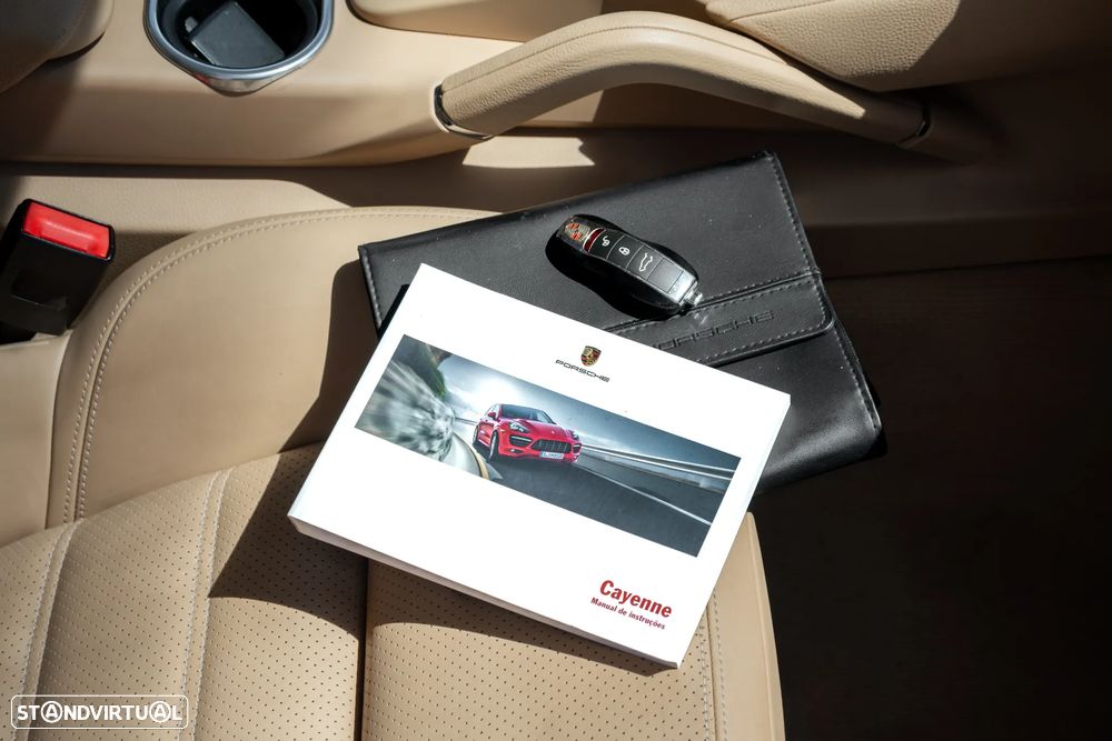 Porsche Cayenne S - 25
