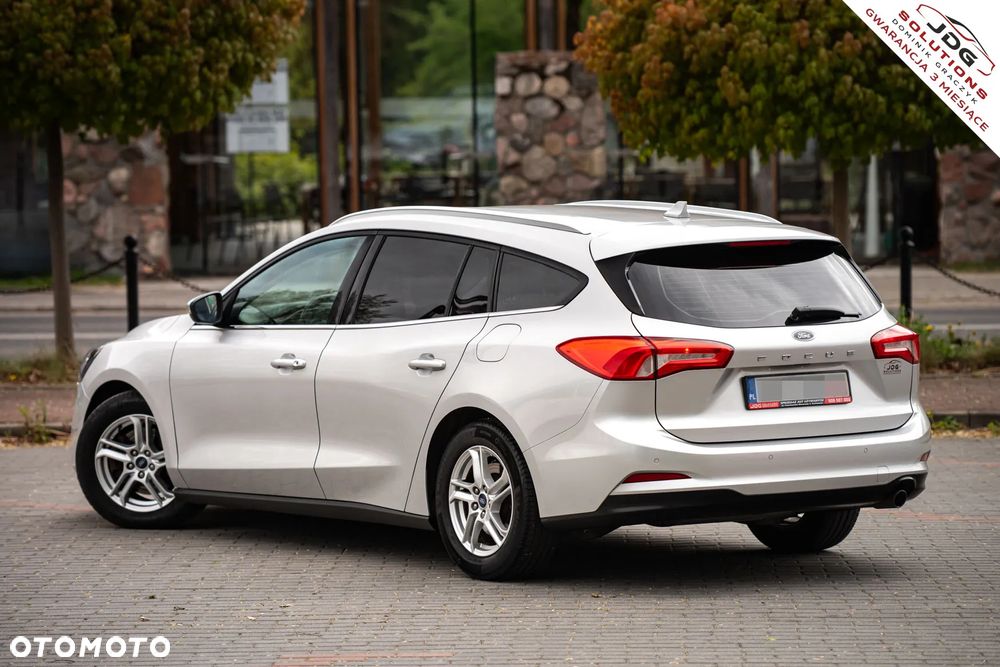 Ford Focus 1.0 EcoBoost Trend - 37