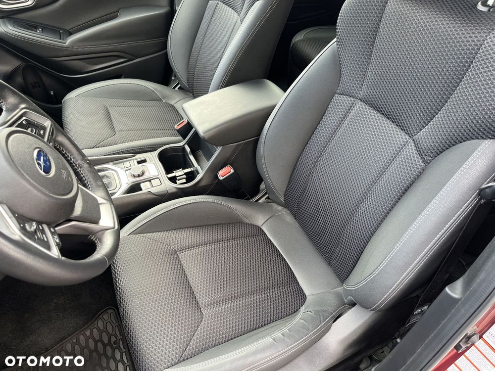 Subaru Forester 2.0i-L Exclusive (EyeSight) Lineartronic - 12