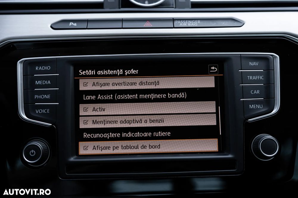 Volkswagen Passat 2.0 TDI DSG 4Motion Highline - 26
