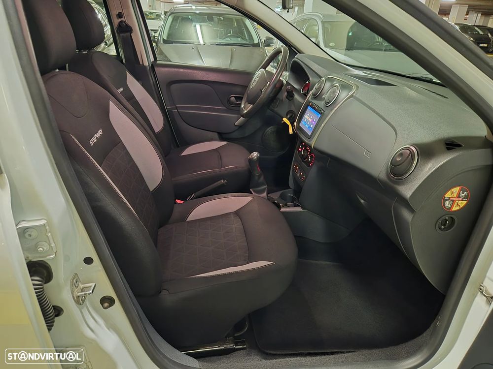 Dacia Sandero 1.0 TCe Stepway - 27