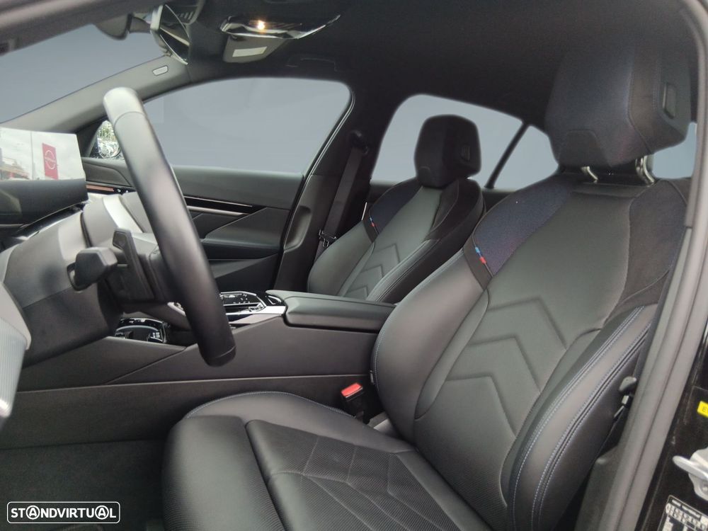 BMW 530 e Pack Desportivo M - 11