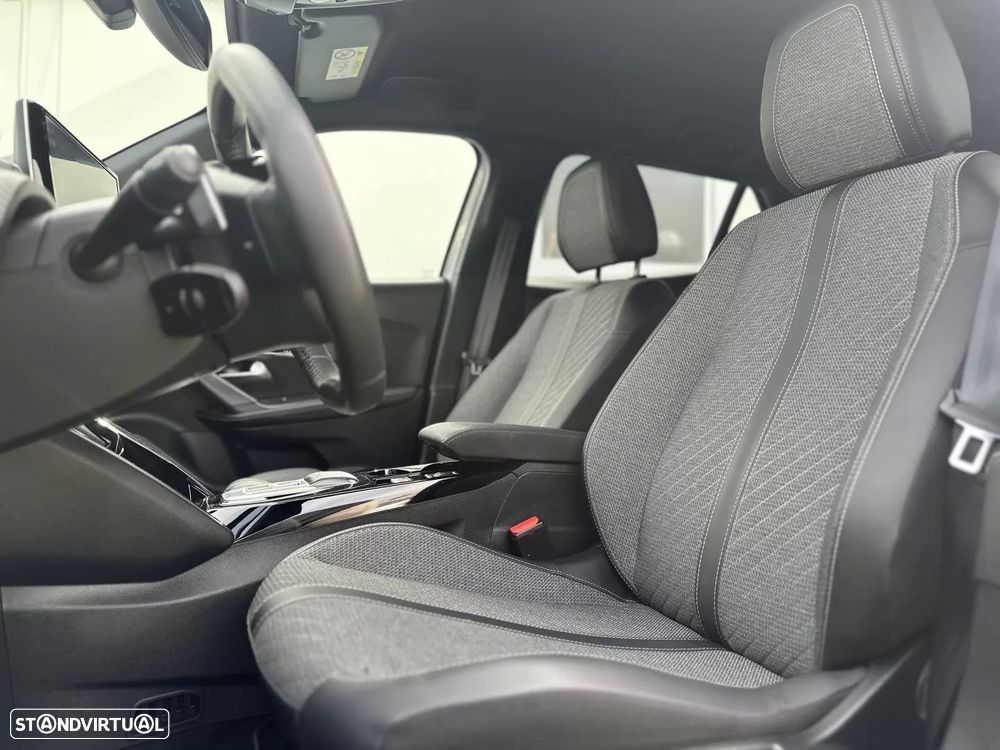 Peugeot 2008 Hybrid 145 e-DSC Allure - 11
