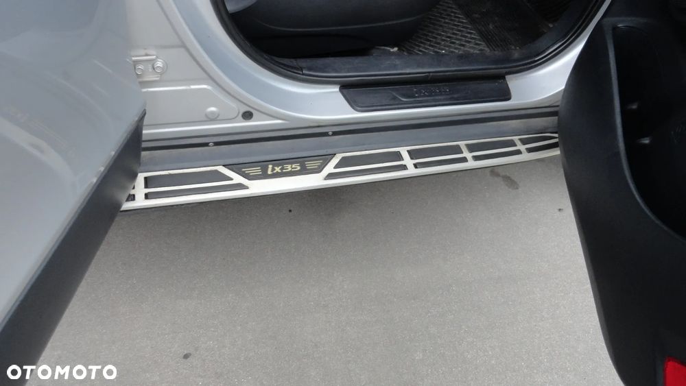 Hyundai ix35 2.0 CRDi 4WD Premium - 8