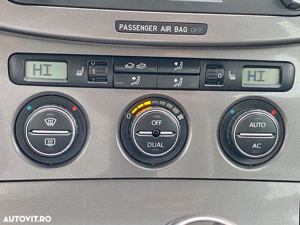 Volkswagen Passat 1.9 TDI DPF BlueMotion - 33