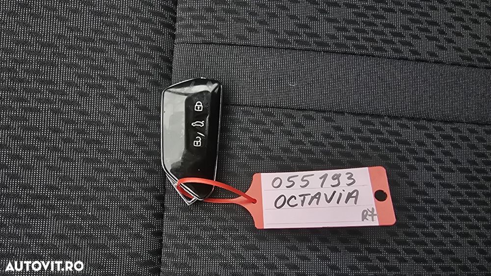 Skoda Octavia Combi 2.0 TDI DSG 4X4 Style - 21