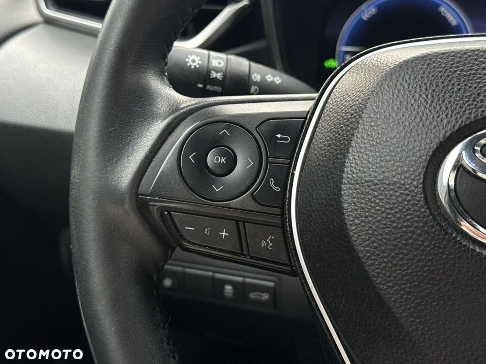 Toyota Corolla 2.0 Hybrid Style - 22