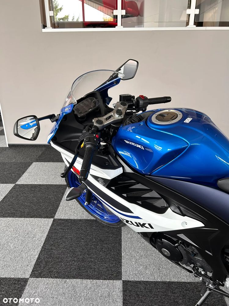 Suzuki GSX-R - 3