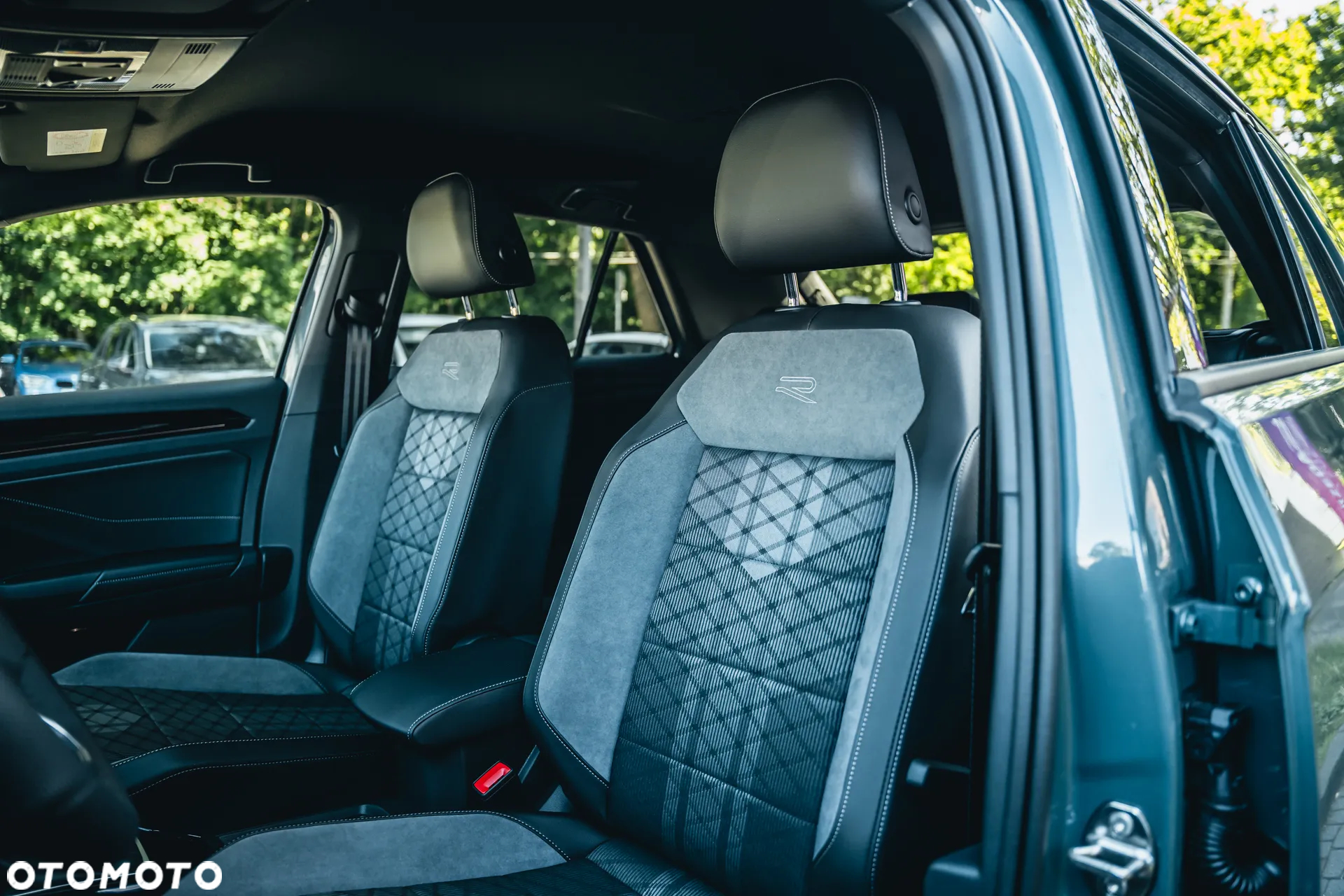 Volkswagen T-Roc 1.5 TSI R-Line Plus DSG - 24