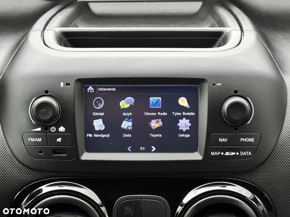 Fiat Qubo 1.4 8V Lounge - 18