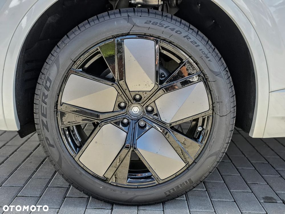 Volkswagen Touareg 3.0 V6 TDI 4Motion R-Line Final Edition - 12