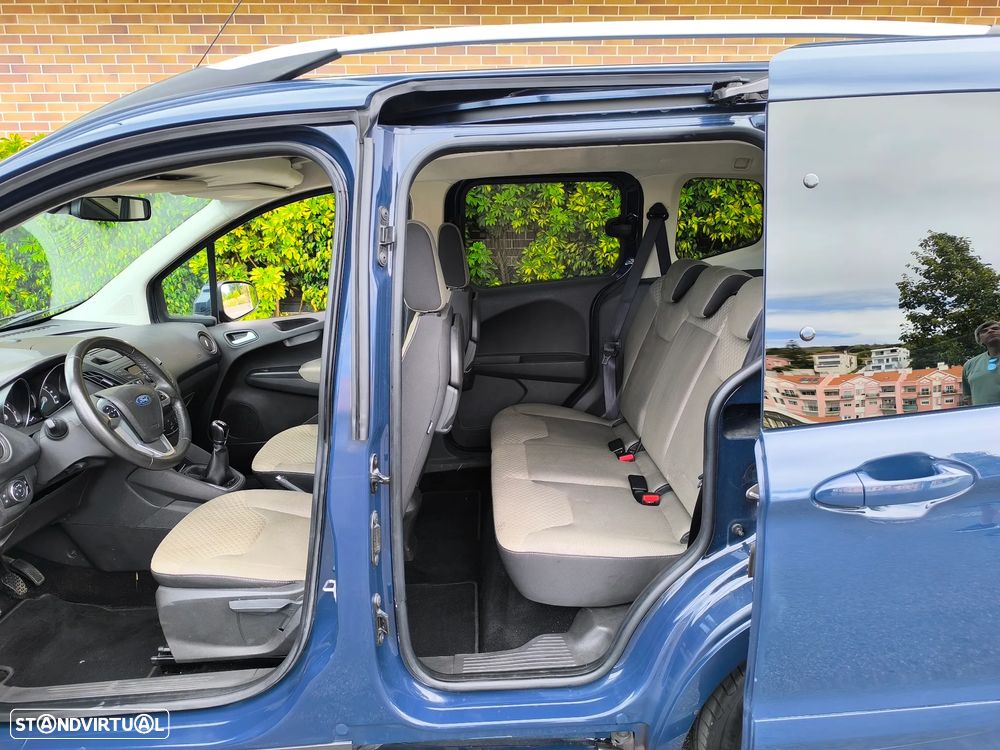Ford Tourneo Courier 1.0 EcoBoost Titanium - 6