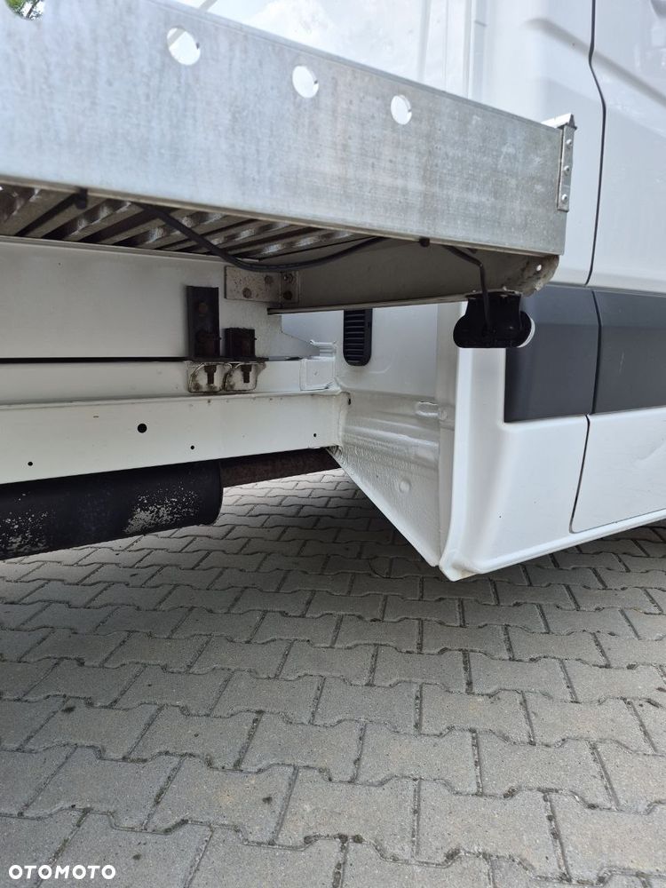 Volkswagen Crafter - 17