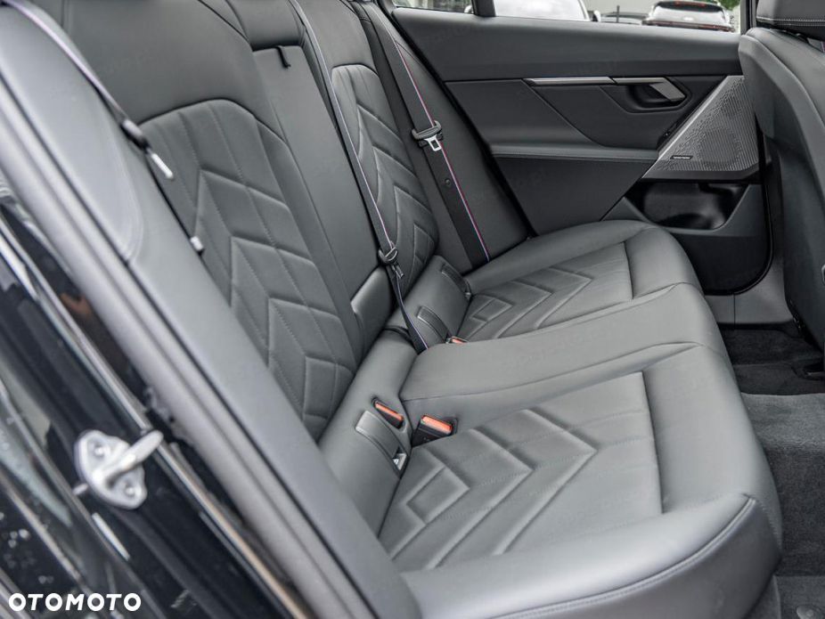 BMW Seria 5 - 13