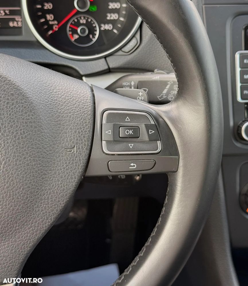 Volkswagen Golf 1.4 TSI DSG Highline - 26