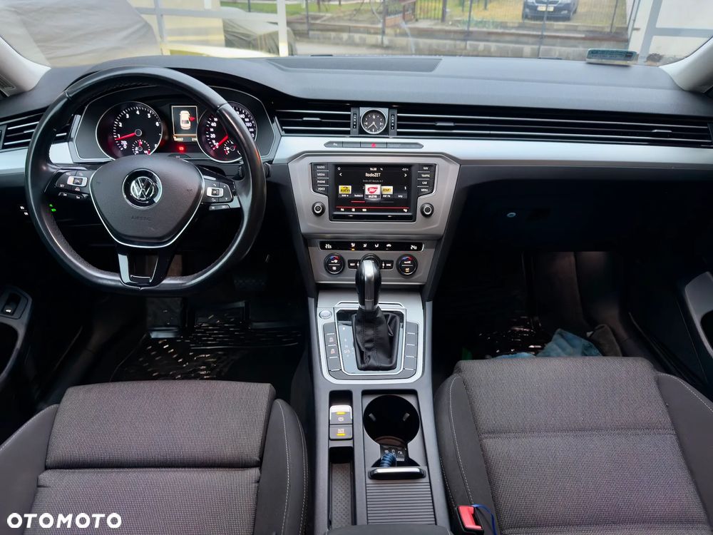 Volkswagen Passat - 7