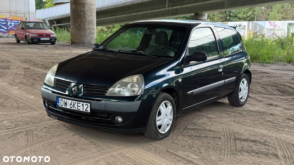 Renault Clio 1.2 16V Campus - 1