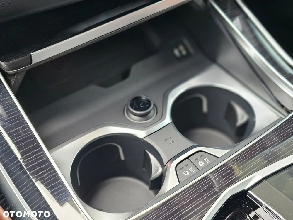 BMW X7 - 27