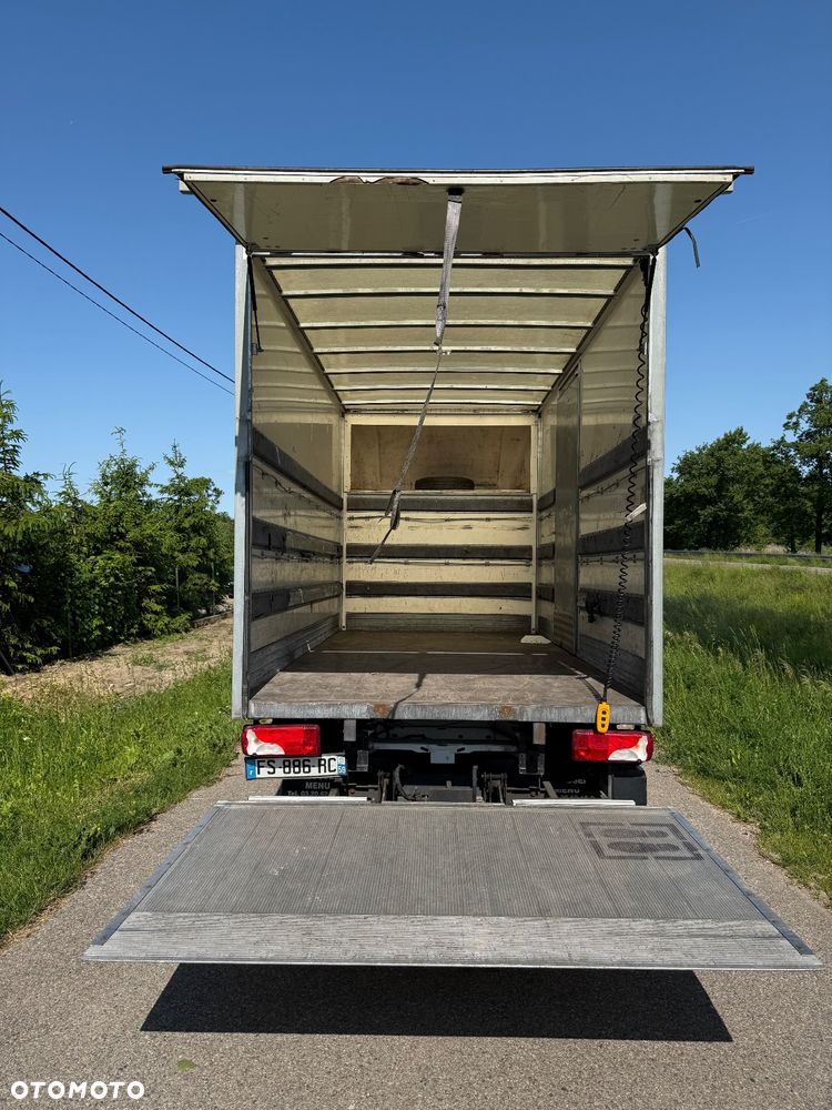 Mercedes-Benz Sprinter - 9