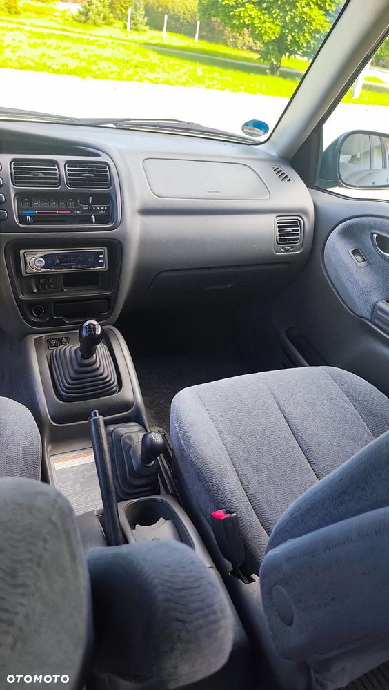 Suzuki Grand Vitara 2.7 V6 - 28