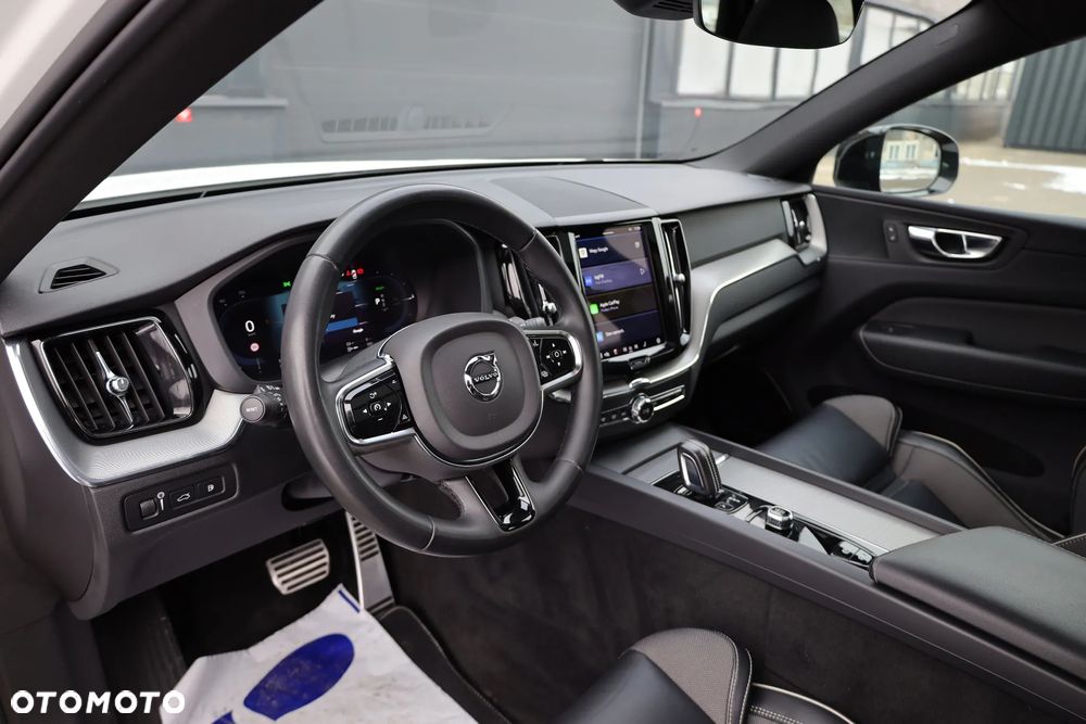 Volvo XC 60 T6 AWD Recharge Geartronic RDesign - 19