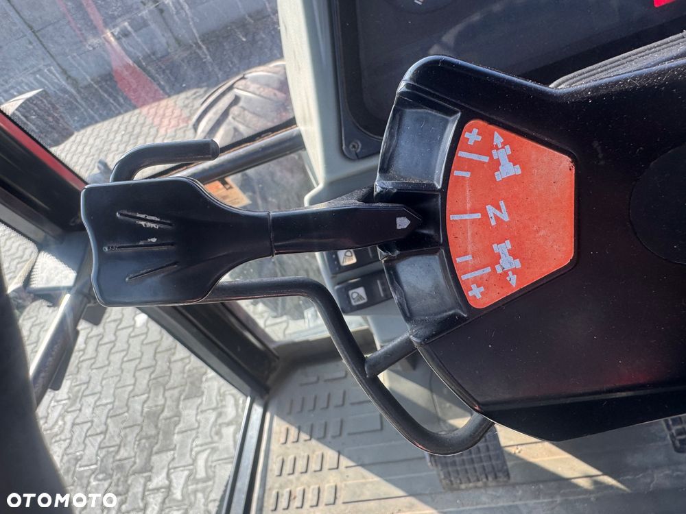 Massey Ferguson 8250 PowerControl - 19