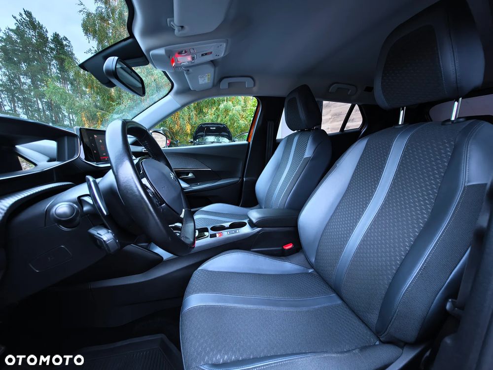 Peugeot 2008 1.2 PureTech Allure S&S EAT8 - 5