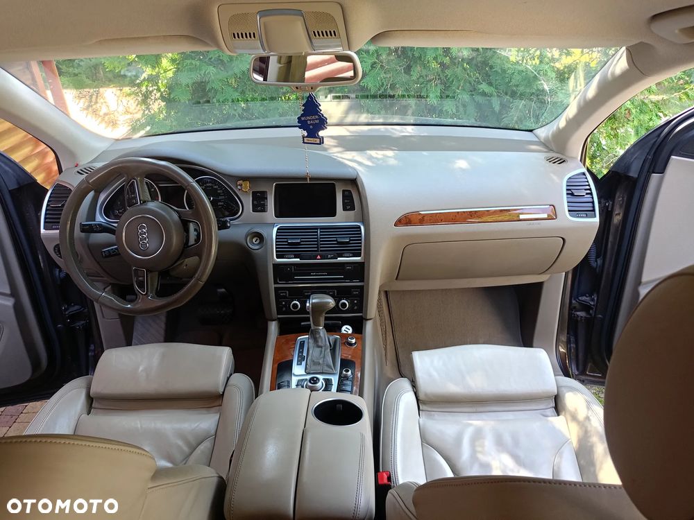 Audi Q7 - 9