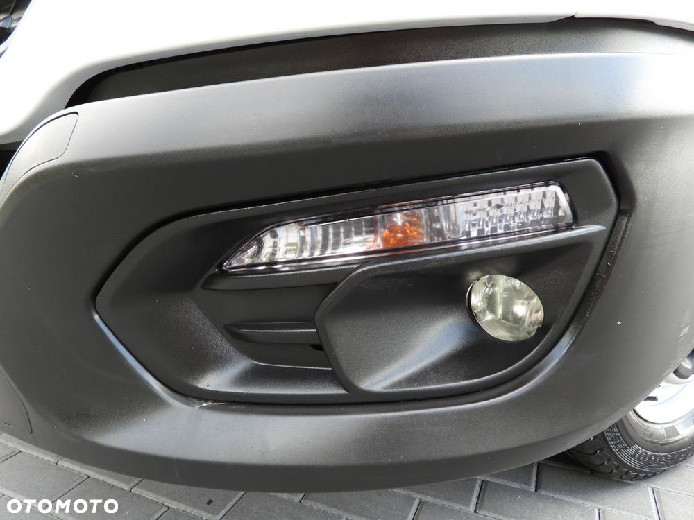 Iveco DAILY 35S16 SKRZYNIA 10 PALET TEMPOMAT KLIMATYZACJA  160KM - 20