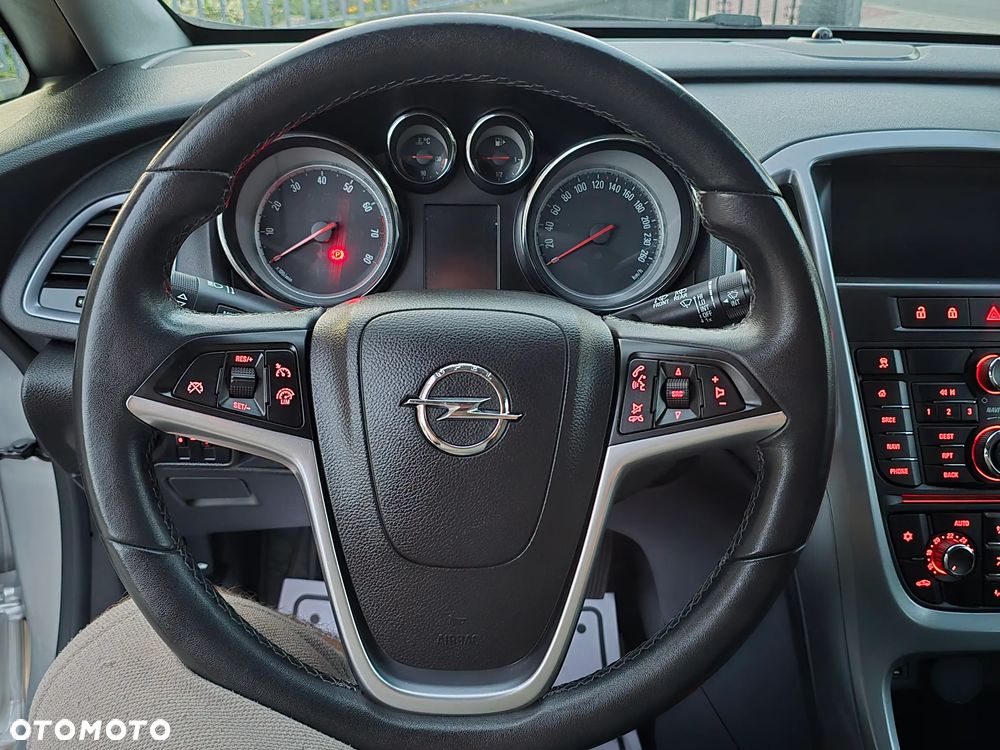 Opel Astra 1.4 Cosmo - 30