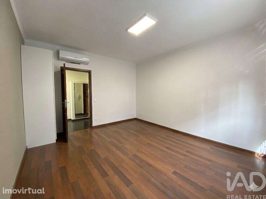 Apartamento T2 em Mafamude e Vilar do Paraíso de 66 m2 - Grande imagem: 4/27