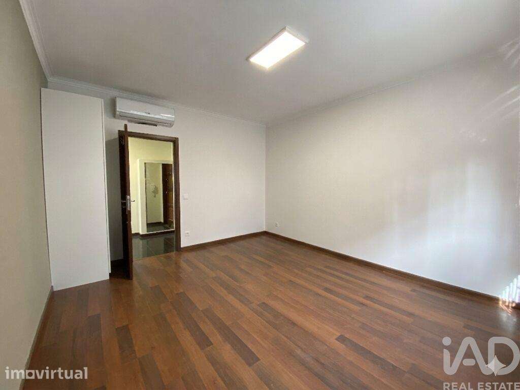 Apartamento T2 em Mafamude e Vilar do Paraíso de 66 m2 - Grande imagem: 4/28