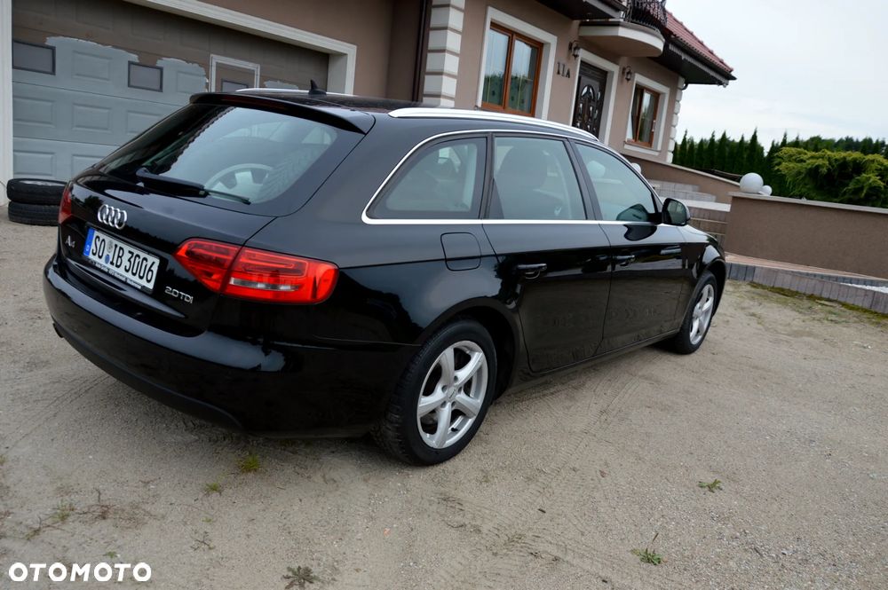 Audi A4 Avant 2.0 TDI Limited Edition - 13